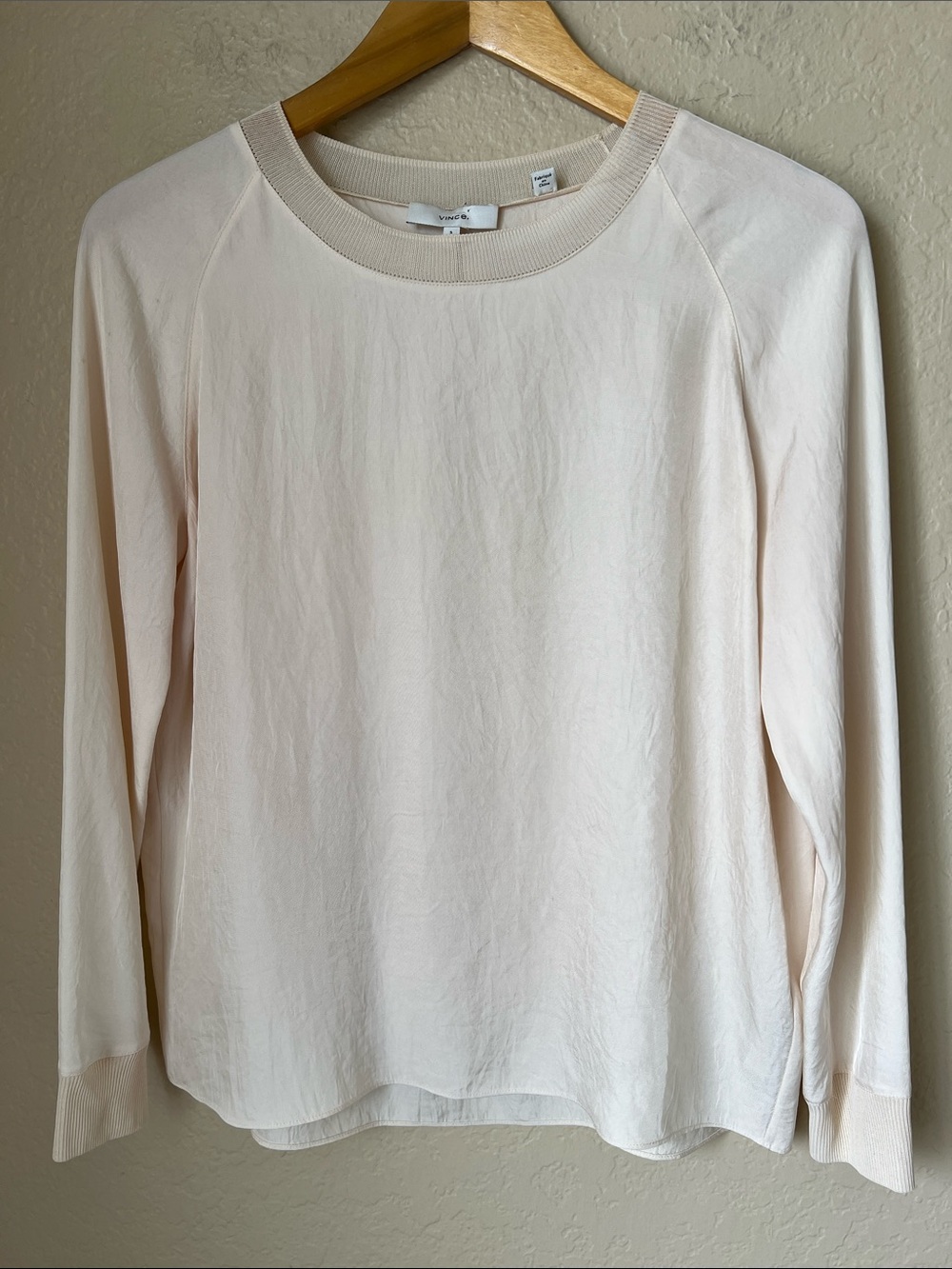 Vince cream long sleeve crew neck blouse S - Picture 2 of 8
